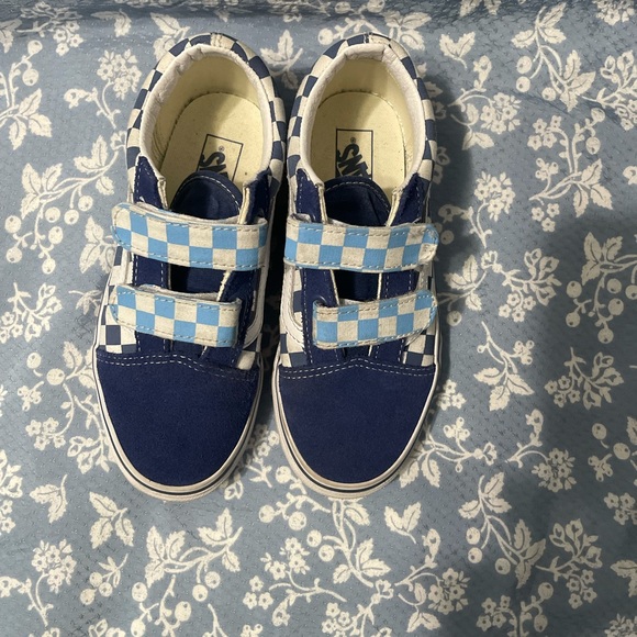 VANS - Picture 2 of 12